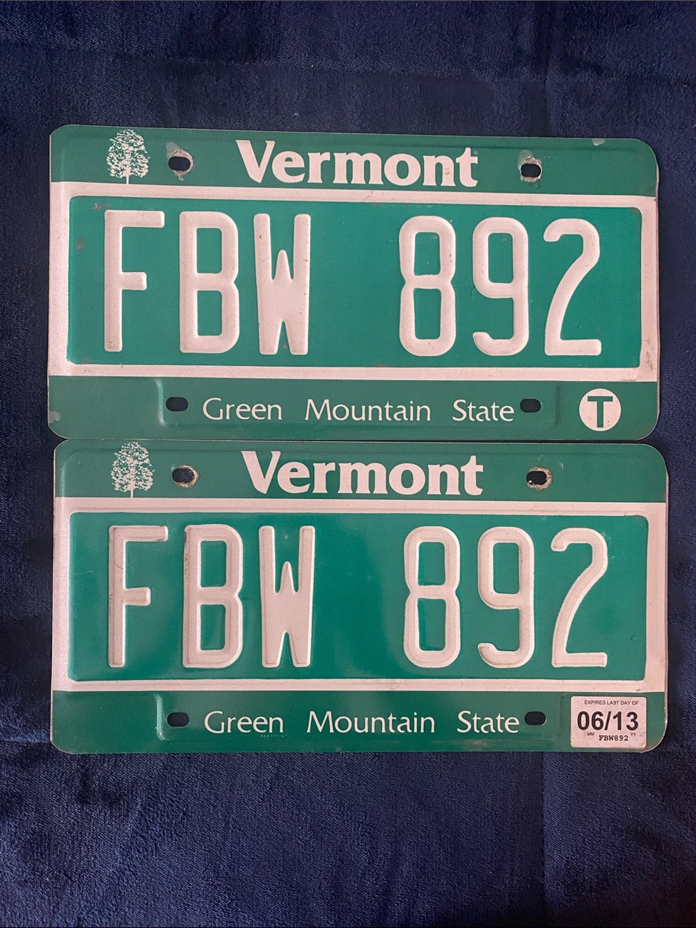 VERMONT USA PASSENGER LICENSE PLATE PAIR LOT OF 2 [FBW 892]